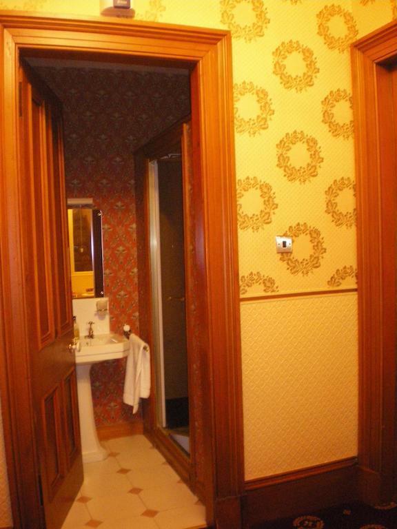 Langley Bank Guest House エアー エクステリア 写真